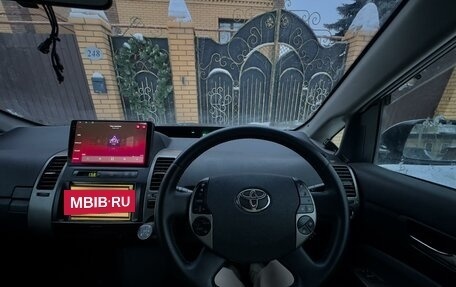 Toyota Prius, 2010 год, 780 000 рублей, 5 фотография