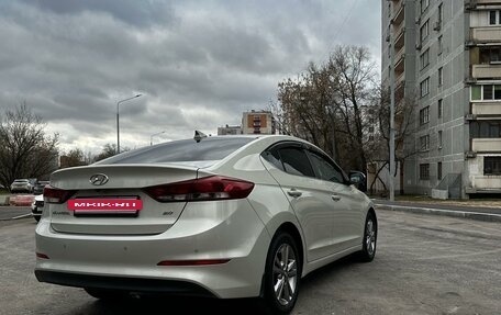 Hyundai Elantra VI рестайлинг, 2017 год, 1 600 000 рублей, 8 фотография