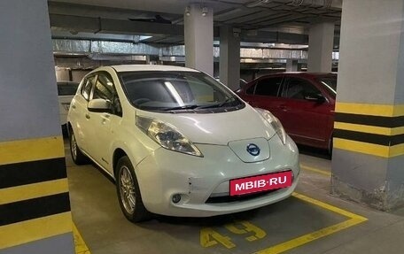 Nissan Leaf I, 2011 год, 555 555 рублей, 2 фотография