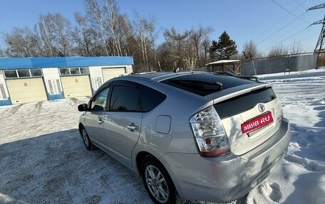 Toyota Prius, 2011 год, 770 000 рублей, 4 фотография