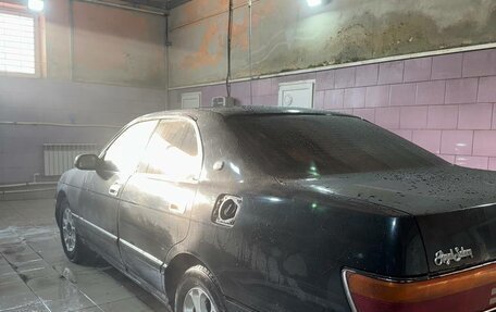 Toyota Crown, 1995 год, 400 000 рублей, 2 фотография