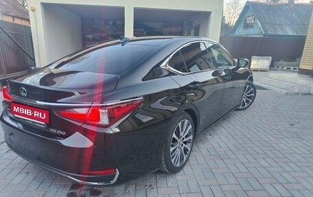 Lexus ES VII, 2018 год, 3 800 000 рублей, 2 фотография