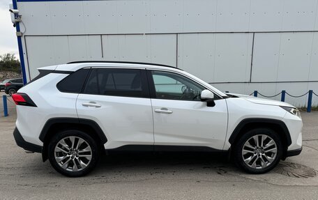 Toyota RAV4, 2020 год, 3 750 000 рублей, 4 фотография