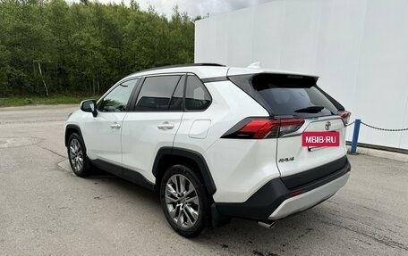 Toyota RAV4, 2020 год, 3 750 000 рублей, 3 фотография