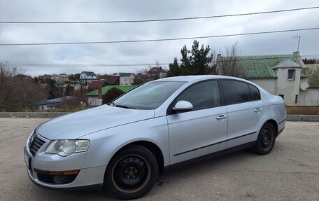 Volkswagen Passat B6, 2005 год, 670 000 рублей, 2 фотография