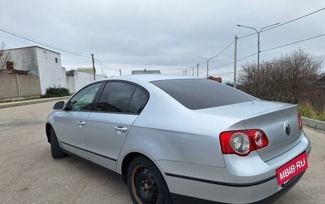 Volkswagen Passat B6, 2005 год, 670 000 рублей, 4 фотография