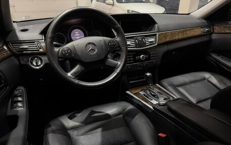 Mercedes-Benz E-Класс, 2010 год, 1 595 000 рублей, 8 фотография