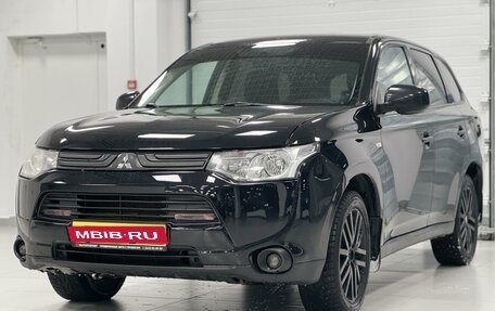 Mitsubishi Outlander III рестайлинг 3, 2012 год, 1 260 000 рублей, 1 фотография