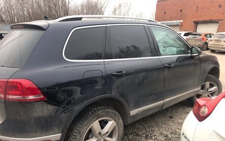 Volkswagen Touareg III, 2015 год, 1 730 000 рублей, 2 фотография