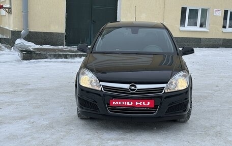 Opel Astra H, 2013 год, 870 000 рублей, 2 фотография