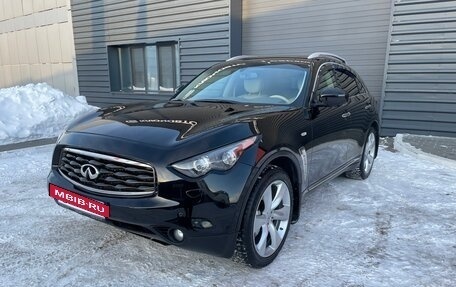 Infiniti FX II, 2011 год, 2 600 000 рублей, 3 фотография