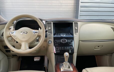 Infiniti FX II, 2011 год, 2 600 000 рублей, 11 фотография