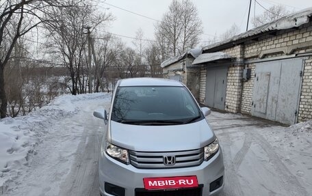 Honda Freed I, 2010 год, 1 090 000 рублей, 4 фотография