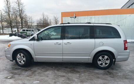 Chrysler Voyager IV, 2008 год, 1 200 000 рублей, 13 фотография