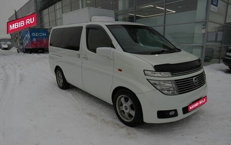 Nissan Elgrand III, 2002 год, 1 400 000 рублей, 1 фотография