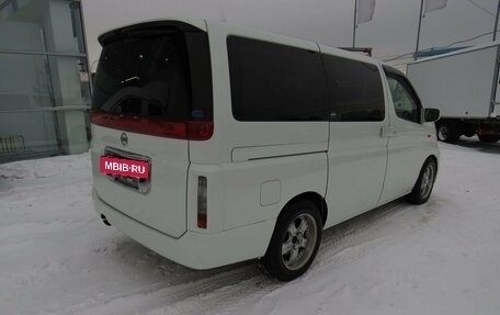 Nissan Elgrand III, 2002 год, 1 400 000 рублей, 7 фотография