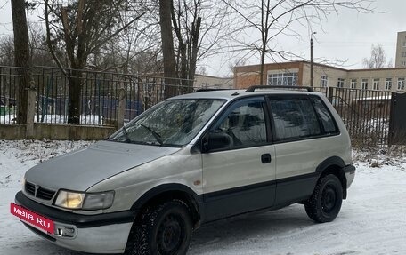 Mitsubishi Space Runner II, 1995 год, 185 000 рублей, 2 фотография