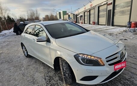 Mercedes-Benz A-Класс, 2015 год, 1 730 000 рублей, 7 фотография