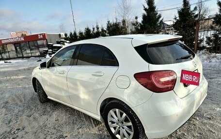 Mercedes-Benz A-Класс, 2015 год, 1 730 000 рублей, 3 фотография