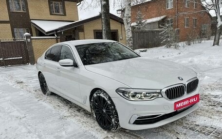 BMW 5 серия, 2018 год, 4 050 000 рублей, 2 фотография