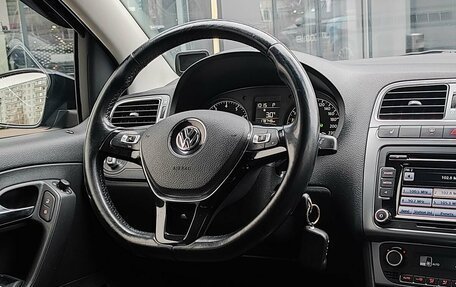 Volkswagen Polo VI (EU Market), 2016 год, 1 100 000 рублей, 14 фотография