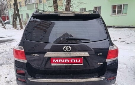 Toyota Highlander III, 2012 год, 2 000 000 рублей, 1 фотография