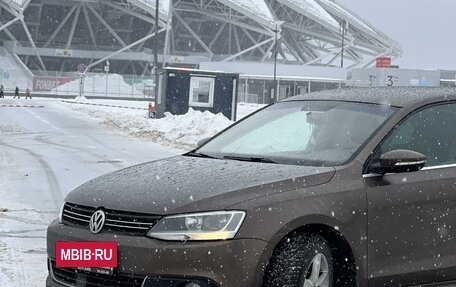 Volkswagen Jetta VI, 2012 год, 1 050 000 рублей, 4 фотография