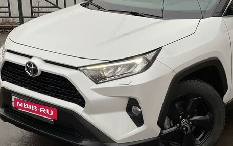 Toyota RAV4, 2021 год, 4 400 000 рублей, 7 фотография