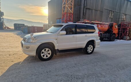 Toyota Land Cruiser Prado 120 рестайлинг, 2005 год, 2 500 000 рублей, 1 фотография