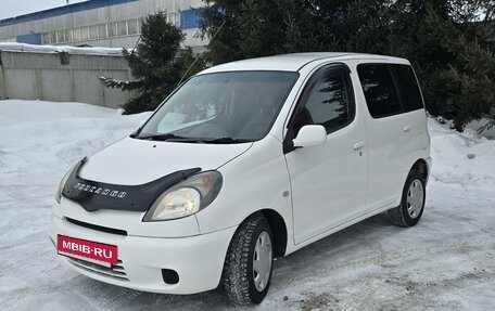 Toyota FunCargo, 2000 год, 550 000 рублей, 3 фотография