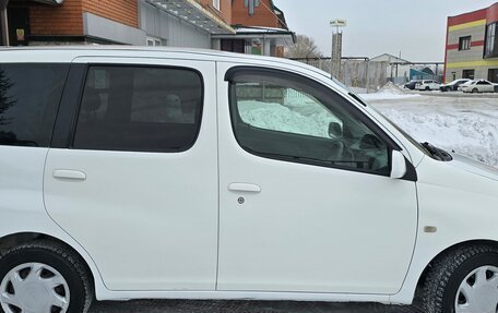 Toyota FunCargo, 2000 год, 550 000 рублей, 25 фотография