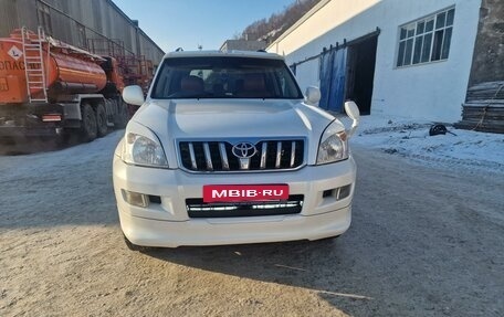 Toyota Land Cruiser Prado 120 рестайлинг, 2005 год, 2 500 000 рублей, 2 фотография