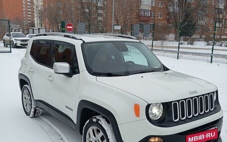 Jeep Renegade I рестайлинг, 2015 год, 1 800 000 рублей, 2 фотография