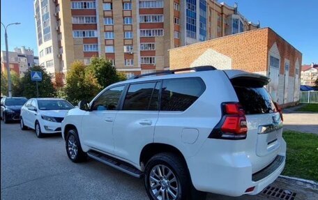 Toyota Land Cruiser Prado 150 рестайлинг 2, 2019 год, 7 800 000 рублей, 2 фотография