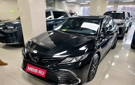 Toyota Camry, 2023 год, 4 999 000 рублей, 2 фотография