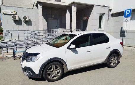 Renault Logan II, 2019 год, 1 100 000 рублей, 4 фотография