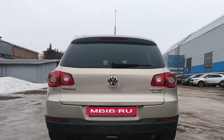 Volkswagen Tiguan I, 2010 год, 1 600 000 рублей, 10 фотография