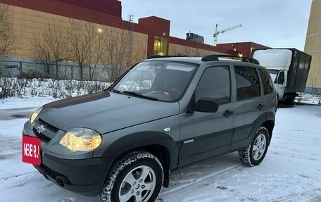 Chevrolet Niva I рестайлинг, 2011 год, 4 фотография