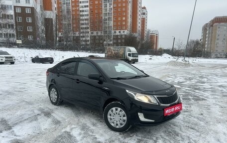 KIA Rio III рестайлинг, 2013 год, 900 000 рублей, 5 фотография