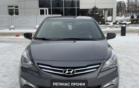 Hyundai Solaris II рестайлинг, 2015 год, 1 070 000 рублей, 2 фотография