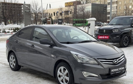 Hyundai Solaris II рестайлинг, 2015 год, 1 070 000 рублей, 3 фотография