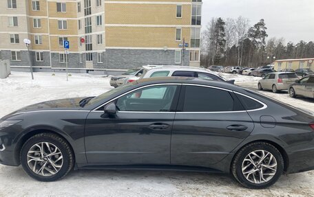 Hyundai Sonata VIII, 2021 год, 2 400 000 рублей, 13 фотография