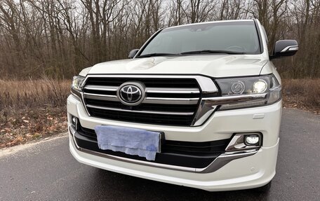 Toyota Land Cruiser 200, 2018 год, 10 600 000 рублей, 9 фотография