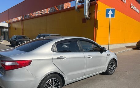 KIA Rio III рестайлинг, 2013 год, 860 000 рублей, 2 фотография