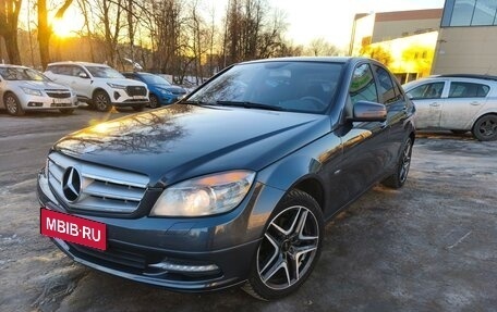 Mercedes-Benz C-Класс, 2010 год, 1 350 000 рублей, 2 фотография