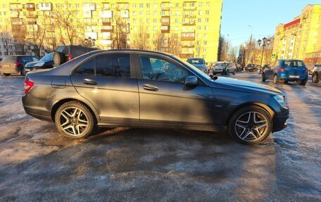 Mercedes-Benz C-Класс, 2010 год, 1 350 000 рублей, 6 фотография