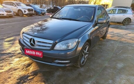 Mercedes-Benz C-Класс, 2010 год, 1 350 000 рублей, 7 фотография