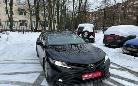 Toyota Camry, 2018 год, 2 580 000 рублей, 1 фотография