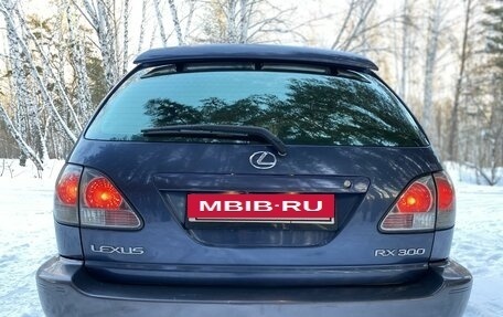 Lexus RX IV рестайлинг, 1999 год, 999 000 рублей, 13 фотография