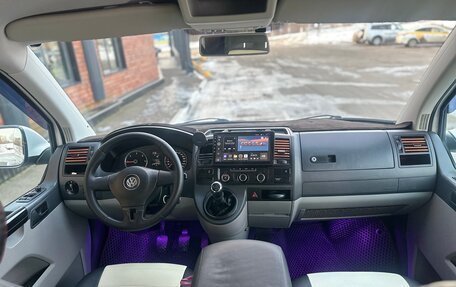 Volkswagen Transporter T5 рестайлинг, 2012 год, 2 475 000 рублей, 20 фотография